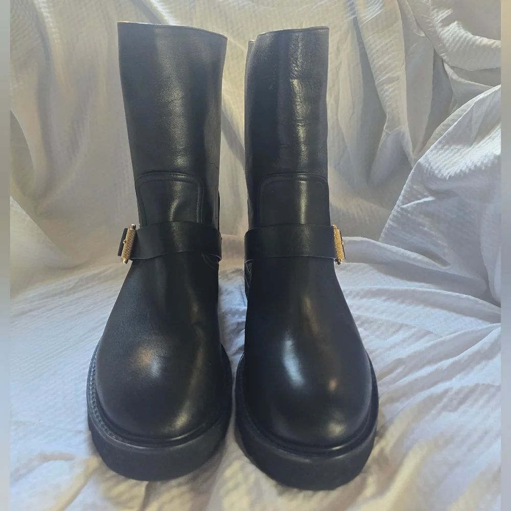 Stuart Weitzman NEW Black Combat Boots with Gold Buckle - Picture 3 of 14